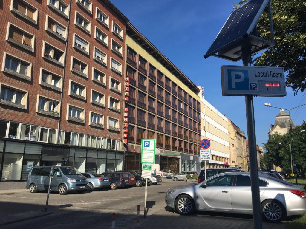 Ferienwohnung Apartament Piata Victoriei Timişoara Exterior foto